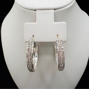 Perfect earring choice for everyday. Marked 925 sterling silver